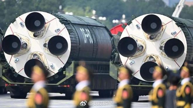 式上让我大受震撼的五件大杀器麻将胡了app金灿荣：阅兵(图16)